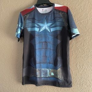 EUC 2xl COMPRESSION Captain America shirt